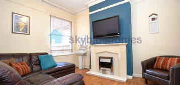 6 bedroom terraced house