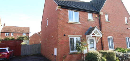 2 bedroom semi-detached house for sale