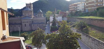 Piso en avenida Del Comte Guifré en Ripoll