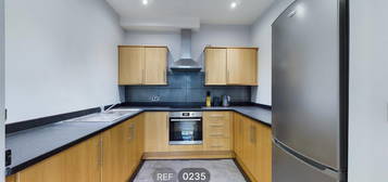 2 bed flat to rent