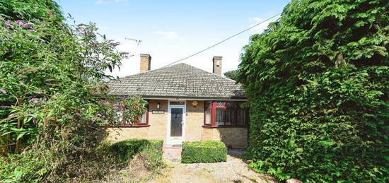 2 bedroom detached bungalow for sale