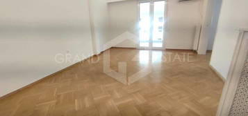 4-room flat Αμπελόκηποι (Αττική - Αθήνα Κέντρο), Ερυθρός, Erithros, Ampelokipoi - Pentagon