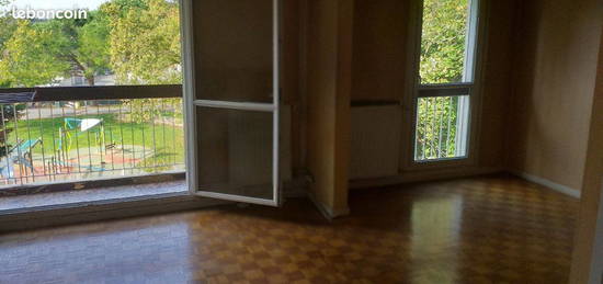 Appartement 74 m2 Saint Fons. Les Clochettes