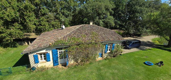 Maison 6 pièces, moulin, piscine & Bois(2.5hect)