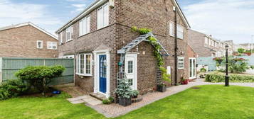 3 bedroom semi-detached house