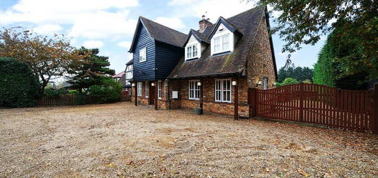 4 bedroom detached house