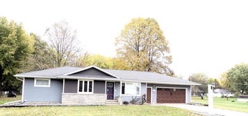 316 S Division St, Loyal, WI 54446