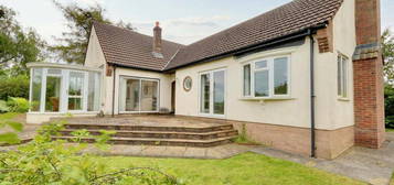 2 bedroom detached house for sale