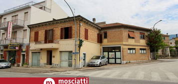 Casa indipendente in vendita in via Belisario, 135