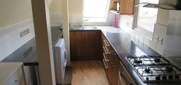 3 bedroom flat to rent