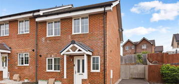 3 bed semi-detached house for sale