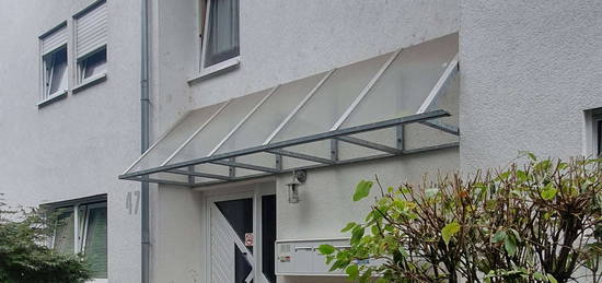 Freundliche 4-Zimmer-Wohnung mit gehobener Innenausstattung mit Balkon und Einbauküche in Weinheim