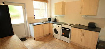 2 bedroom terraced house