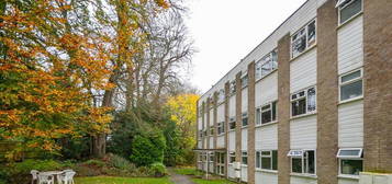 2 bedroom ground floor flat for sale