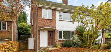 5 bedroom semi-detached house