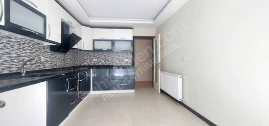 REAL GAYRİMENKUL'den YEDİEYLÜL MAH. ÇINE CAD. 115 m2 2+1