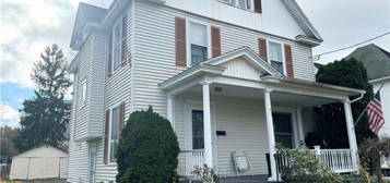 92 Walnut St, Auburn, NY 13021