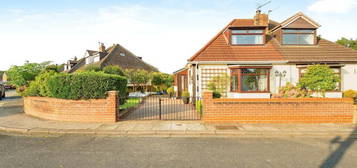 2 bedroom semi-detached house for sale