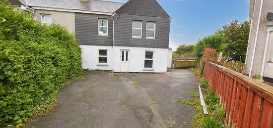 3 bed semi-detached house for sale