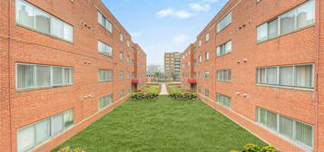 3208 Warrensville Center Rd Unit 3 Beds, Shaker Heights, OH 44122