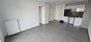 Appartement  à louer, 2 pièces, 1 chambre, 41 m²