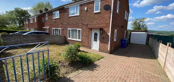 Link-detached house to rent in Springvale Road, Brimington S43