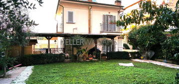 Villa in vendita in via Andrea Verga s.n.c