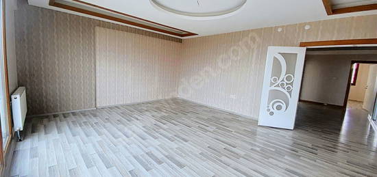 Araştırma Arkası 4+1 SATILIK DAİRE