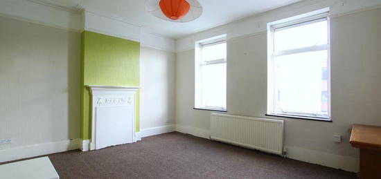 3 bedroom flat to rent