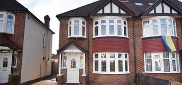 3 bed semi-detached house for sale