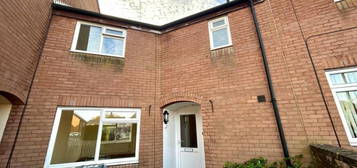 4 bedroom terraced house