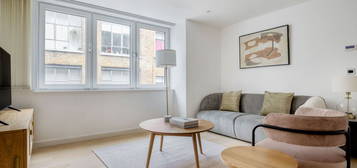 Flat to rent in Old Street, London N1