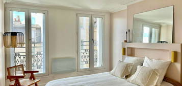 Location meublée 50m2 2 chambres Abbesses 75018