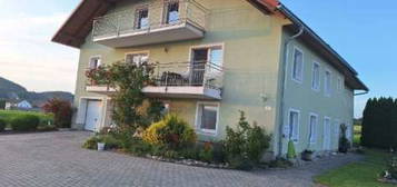 Haushälfte mit Garten zu vermieten