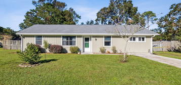 405 Pinedale Ct, Saint Marys, GA 31558