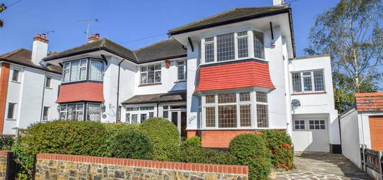 4 bedroom semi-detached house