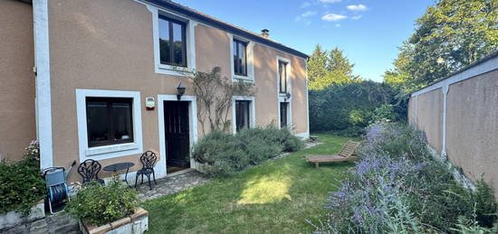 Maison 1 étage  à vendre, 4 pièces, 3 chambres, 148 m²