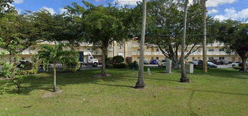 5131 W Oakland Park Blvd Apt 211, Lauderdale Lakes, FL 33313