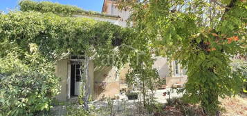 Maison de village  à vendre, 6 pièces, 4 chambres, 133 m²