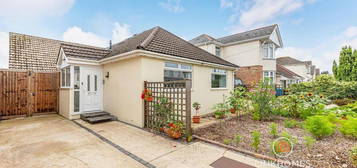 6 bedroom detached bungalow for sale