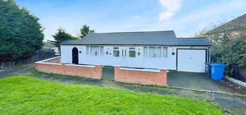 Detached bungalow to rent in Newark Road, Derby DE21