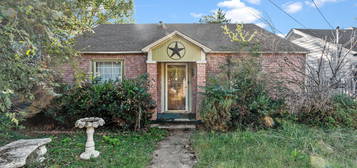 1005 N  Dallas St, Ennis, TX 75119