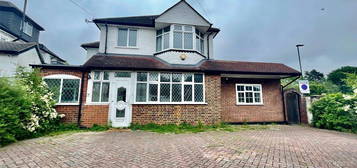 8 bed detached house for sale