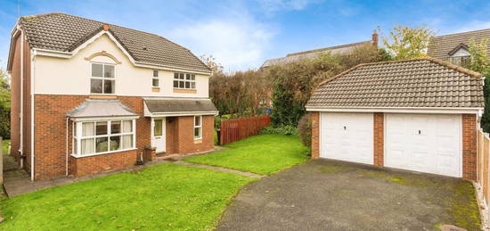 4 bed detached house for sale