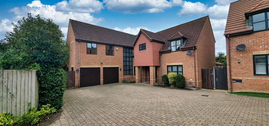 Detached house to rent in Hugh Parke Close, Loughton MK5