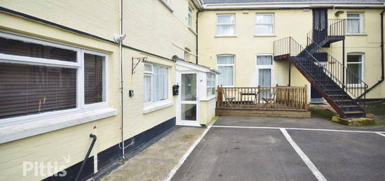 Maisonette to rent in Park Road, Shanklin PO37