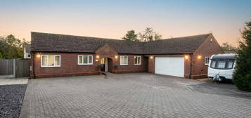 4 bedroom detached bungalow for sale