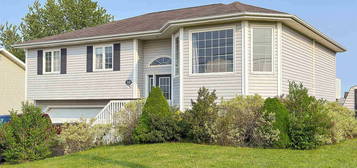38 Commonwealth Ave, Charlottetown, PE C1E 2E9