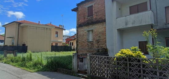 Villa bifamiliare via Codroipo 1, Rorai Grande, Grigoletti, Pordenone