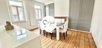 Appartement meublé  à louer, 3 pièces, 2 chambres, 76 m²